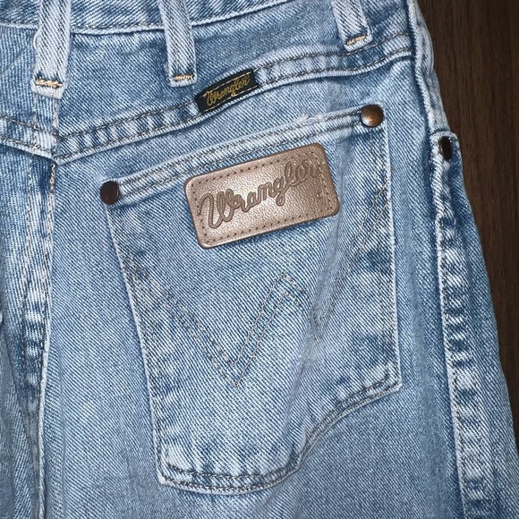 Vintage Wrangler High-Waisted Jeans (Size 00 to 0) - Picture 3 of 5